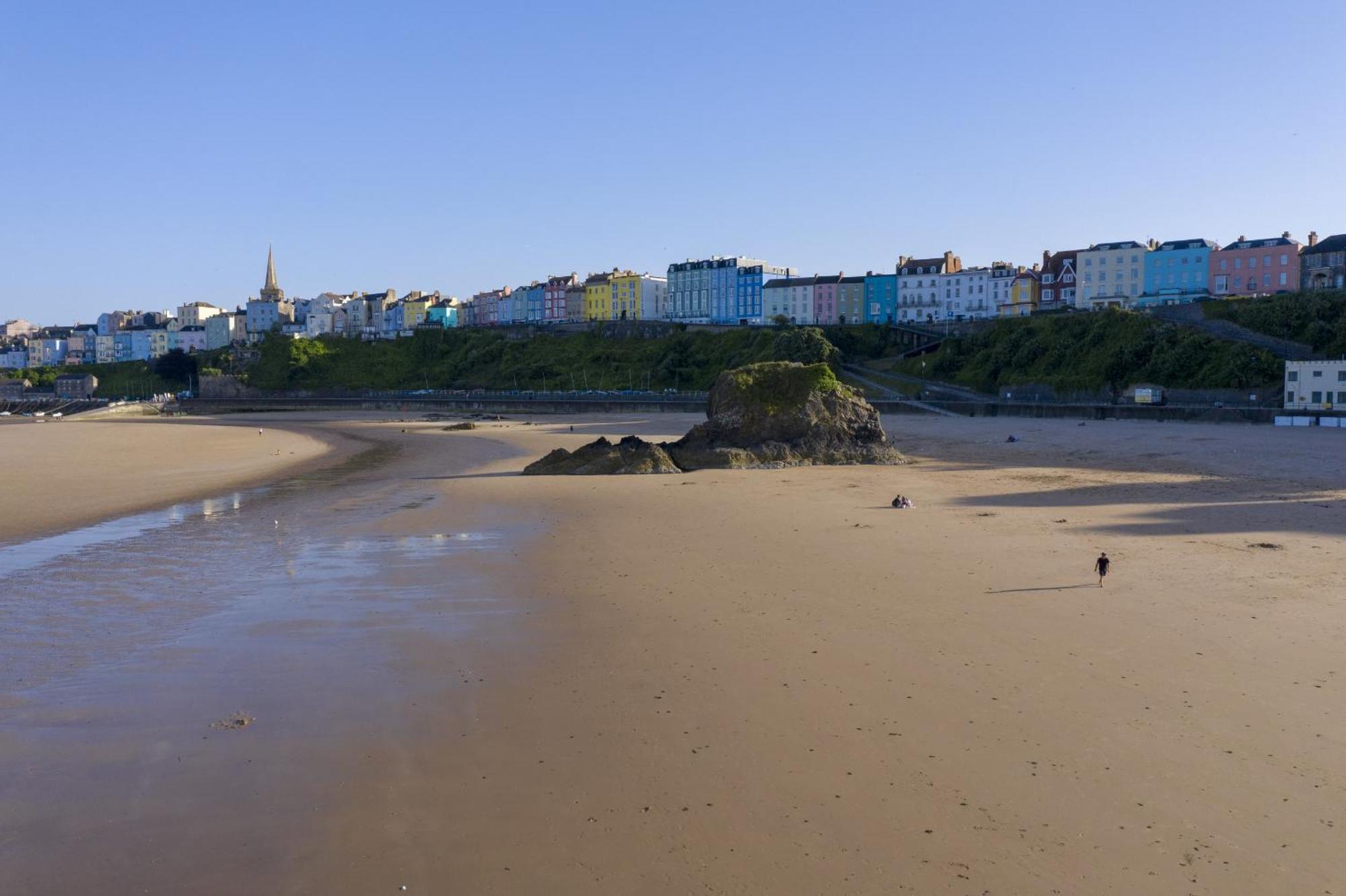 South Seas Tenby Exterior foto